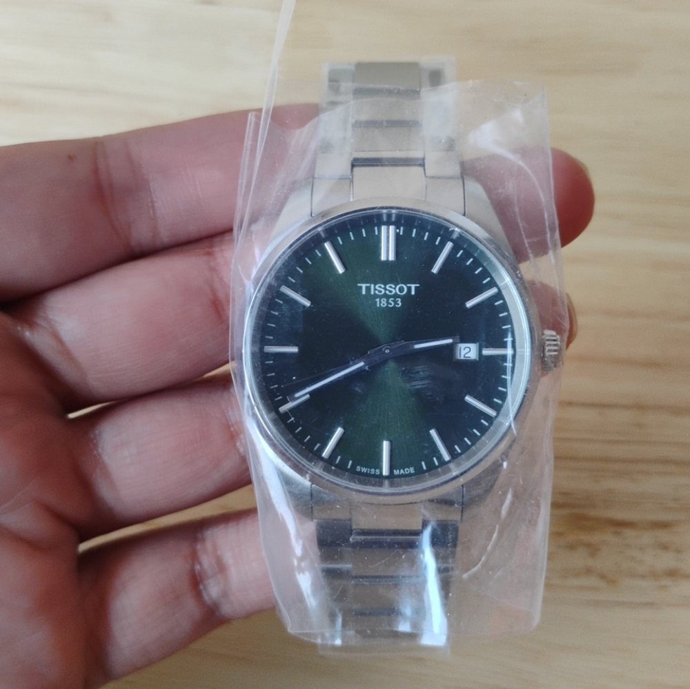 Tissot Black and Silver Wearable Watch